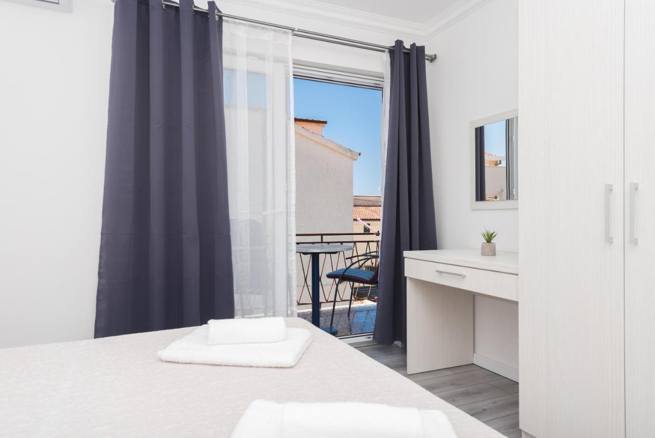 Apartments Petrusic Makarska Ngoại thất bức ảnh