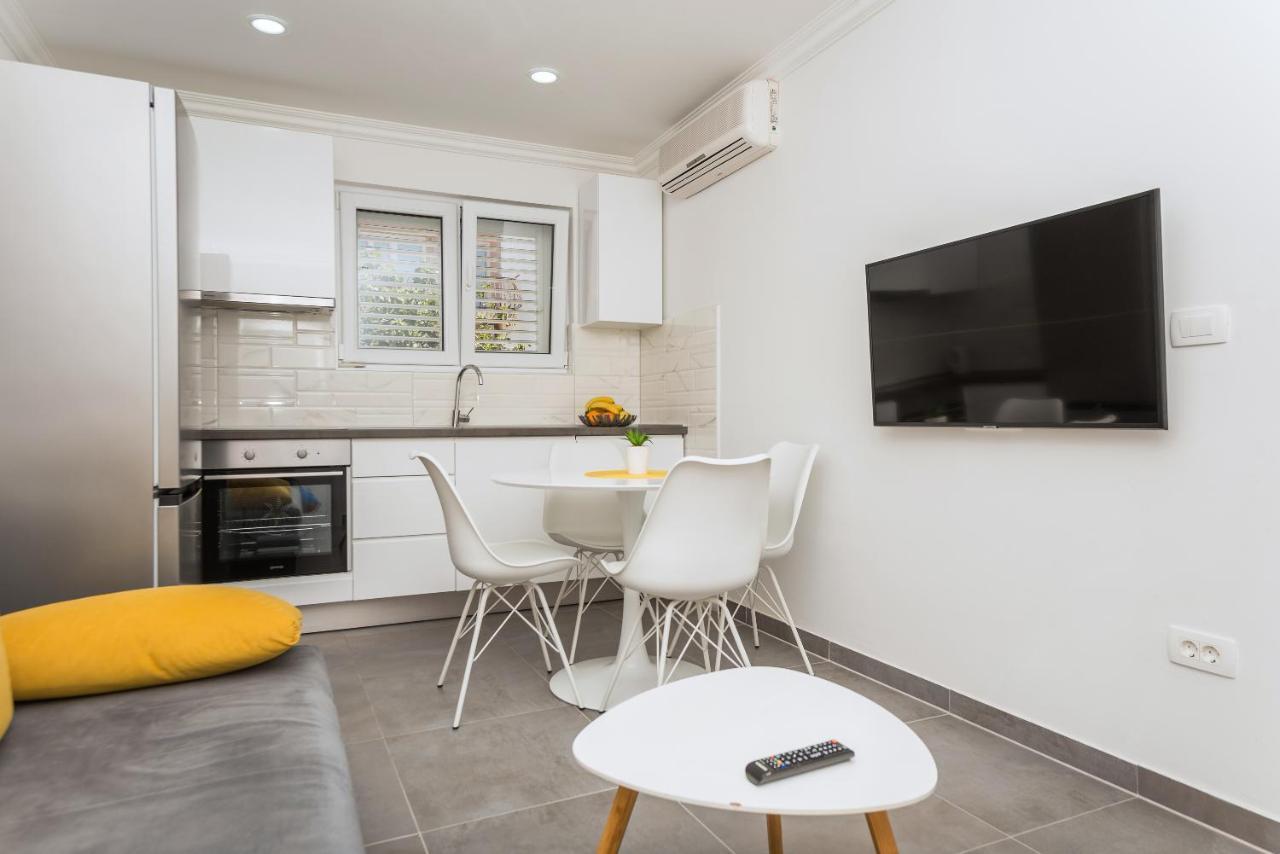 Apartments Petrusic Makarska Ngoại thất bức ảnh